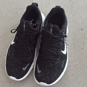 Nike free run 8.5 women’s